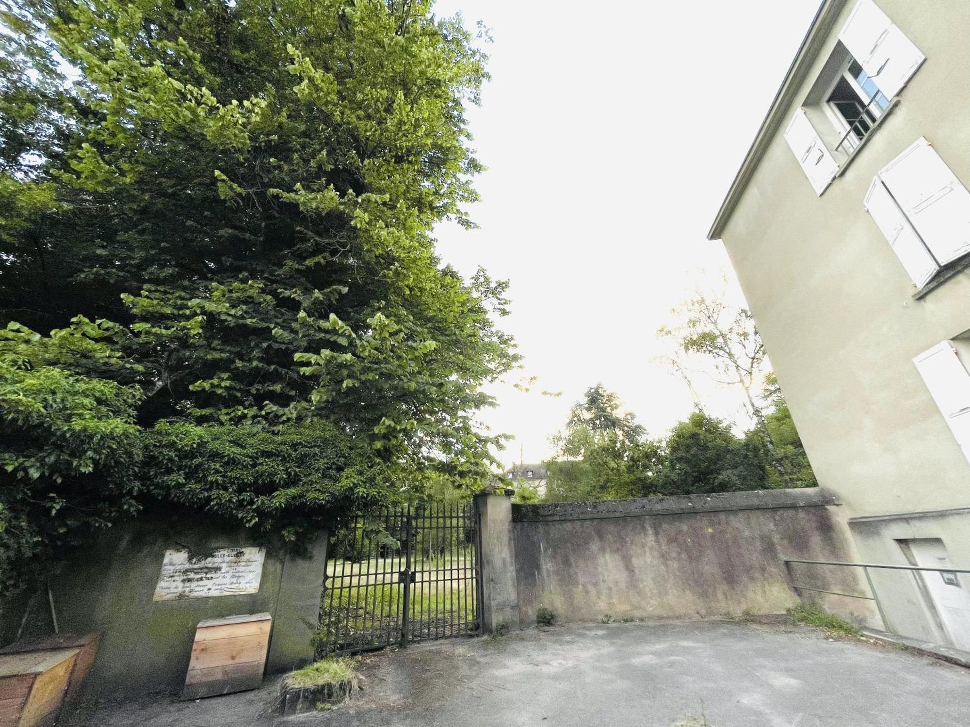 La Maisonnette Du Parc ル・クルーゾ エクステリア 写真